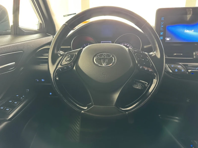Toyota C-HR 4x4, снимка 10 - Автомобили и джипове - 52545341