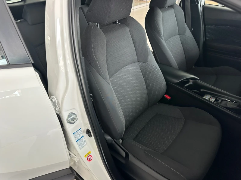 Toyota C-HR 4x4, снимка 7 - Автомобили и джипове - 52545341
