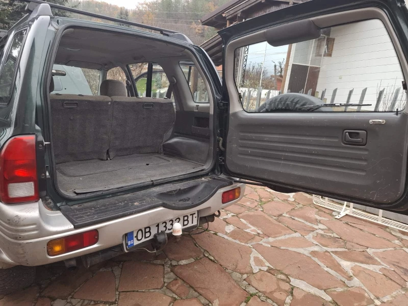 Suzuki Grand vitara 2.0, снимка 15 - Автомобили и джипове - 52694324