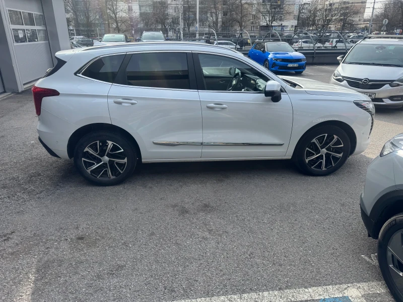 Haval Jolion Supreme, снимка 8 - Автомобили и джипове - 53508877