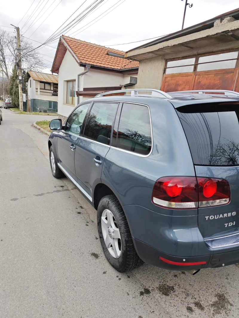 VW Touareg, снимка 5 - Автомобили и джипове - 53575954