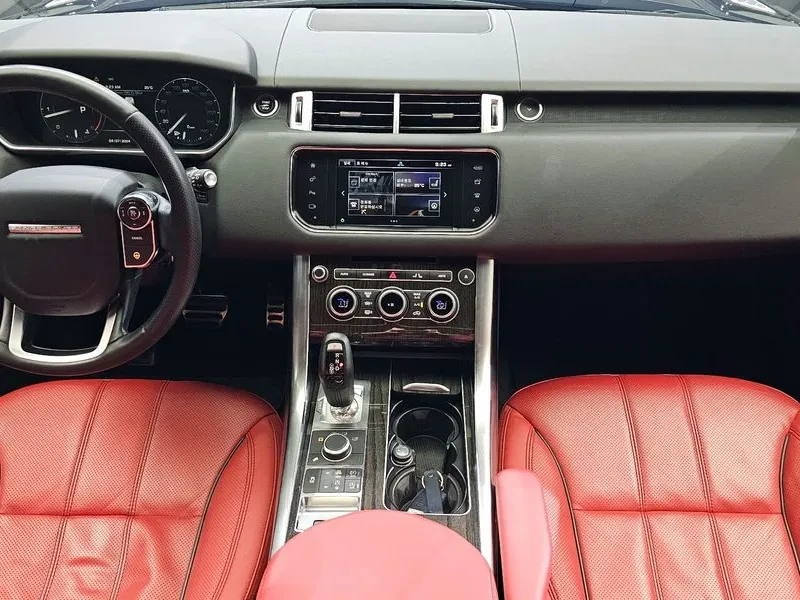 Land Rover Range Rover Sport 3.0D, снимка 7 - Автомобили и джипове - 54500522
