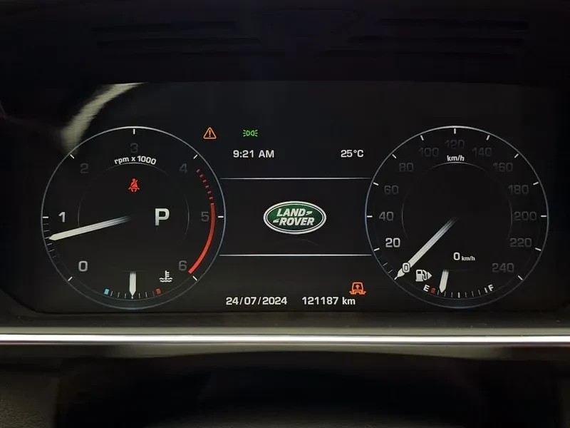 Land Rover Range Rover Sport 3.0D, снимка 8 - Автомобили и джипове - 54500522
