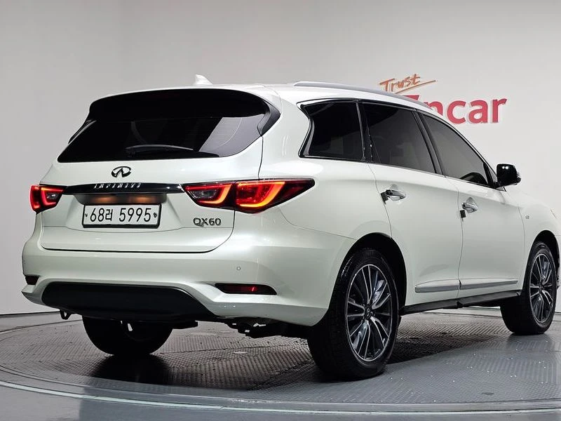 Infiniti QX60 3.5 Automatic, снимка 3 - Автомобили и джипове - 55597747