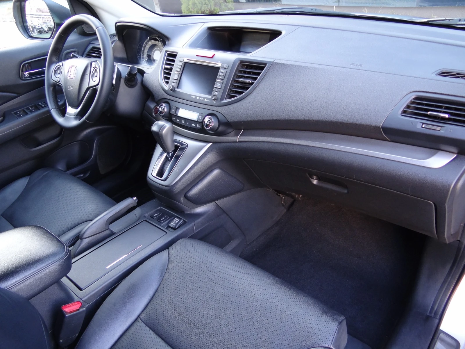 Honda Cr-v 2.2i-DTEC/AUTO/NAVI/KOJA/PANORAMA/XENON/CAMERA/LED - изображение 9