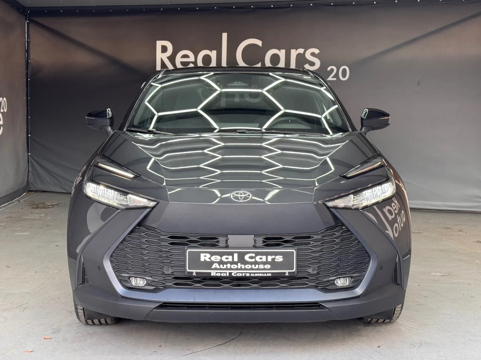 Toyota C-HR 2.0HYBRID* НАЛИЧЕН* TEAM D* DISTR* KEYLESS* CAMERA - изображение 2