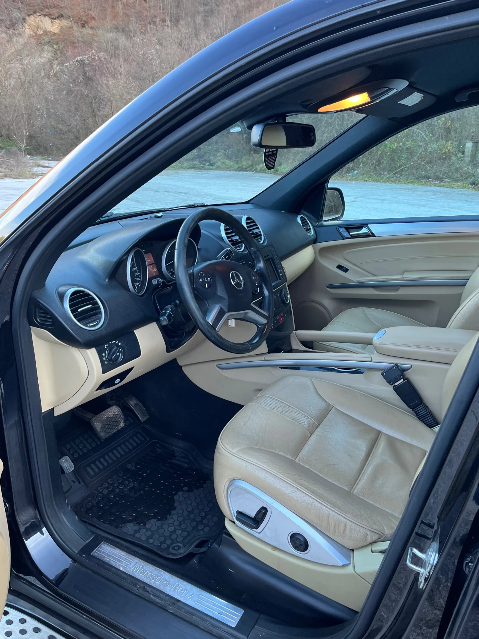 Mercedes-Benz ML 350  - изображение 10