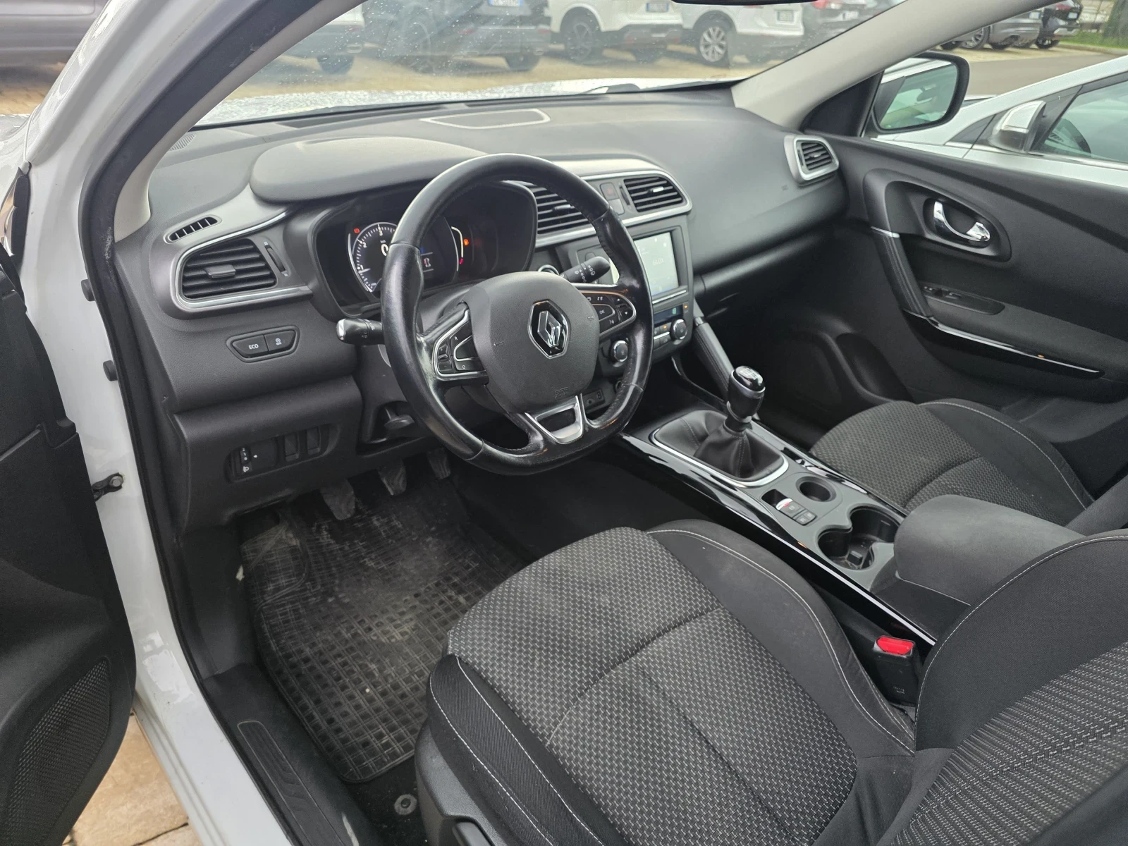 Renault Kadjar 1.5DCI EURO6B  | Mobile.bg — изображение 7