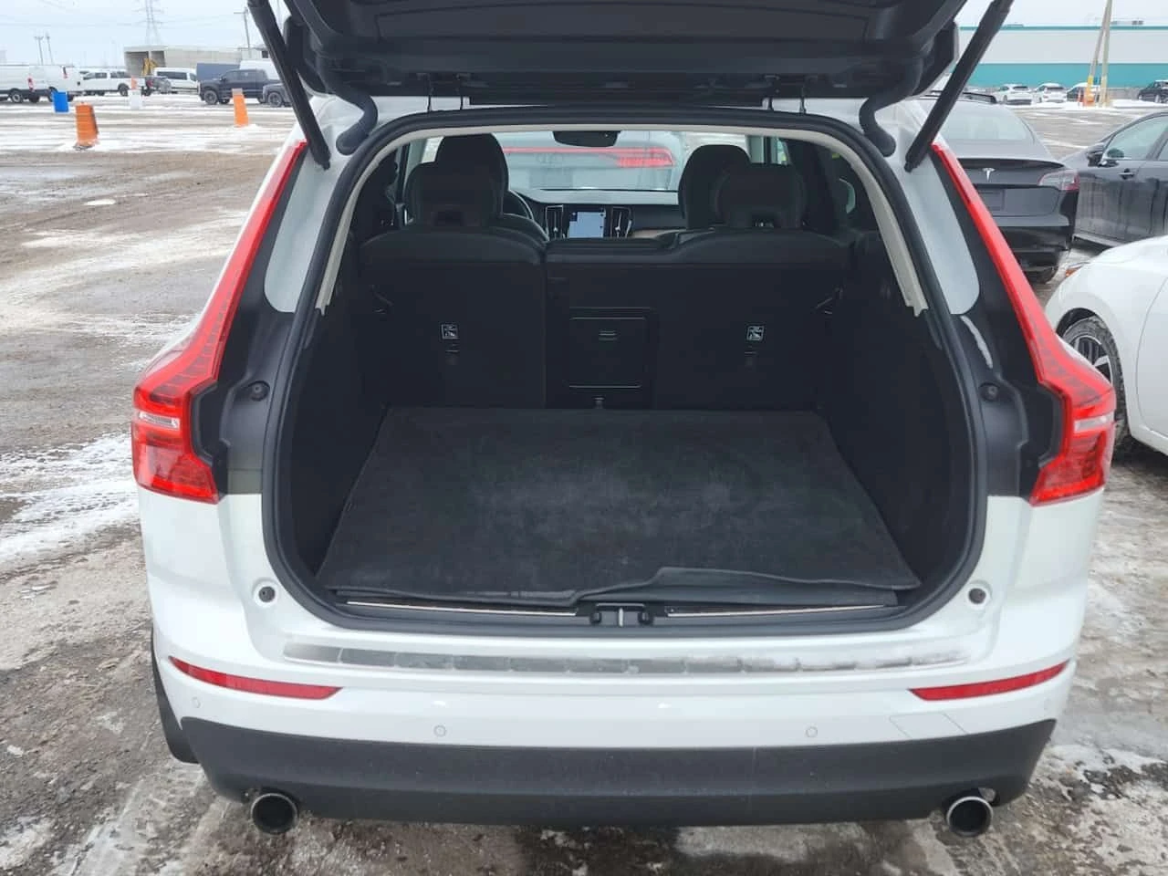 Volvo XC60 * MOMENTUM * ��������* �����* 2 �����* CARFAX *  | Mobile.bg � ����������� 14
