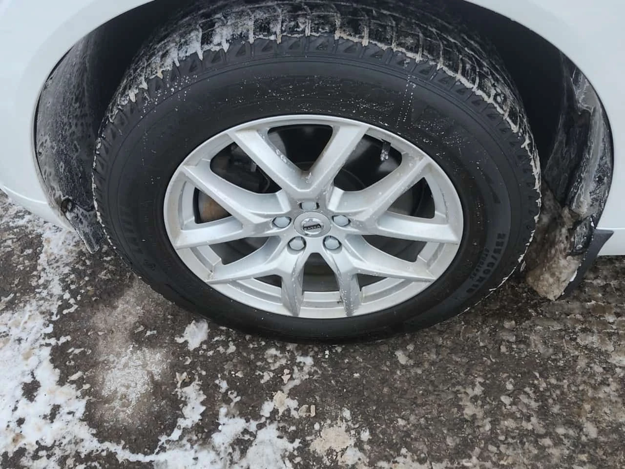 Volvo XC60 * MOMENTUM * ПАНОРАМА* ПАМЕТ* 2 КЛЮЧА* CARFAX *  - изображение 6