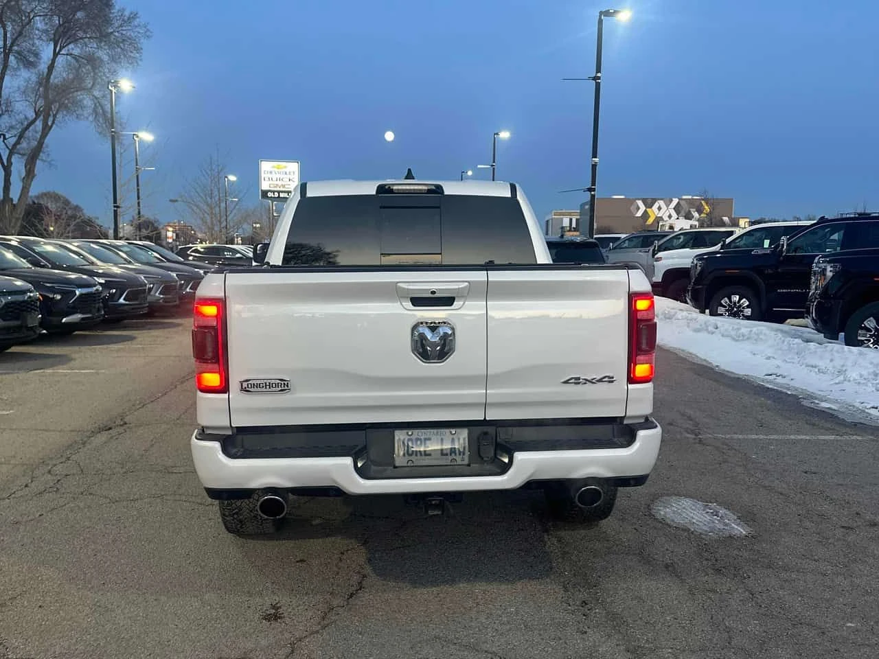 Dodge RAM 1500 * Limited Longhorn * ПАНО* ПОДГРЕВ* KEYLESS*  - изображение 4