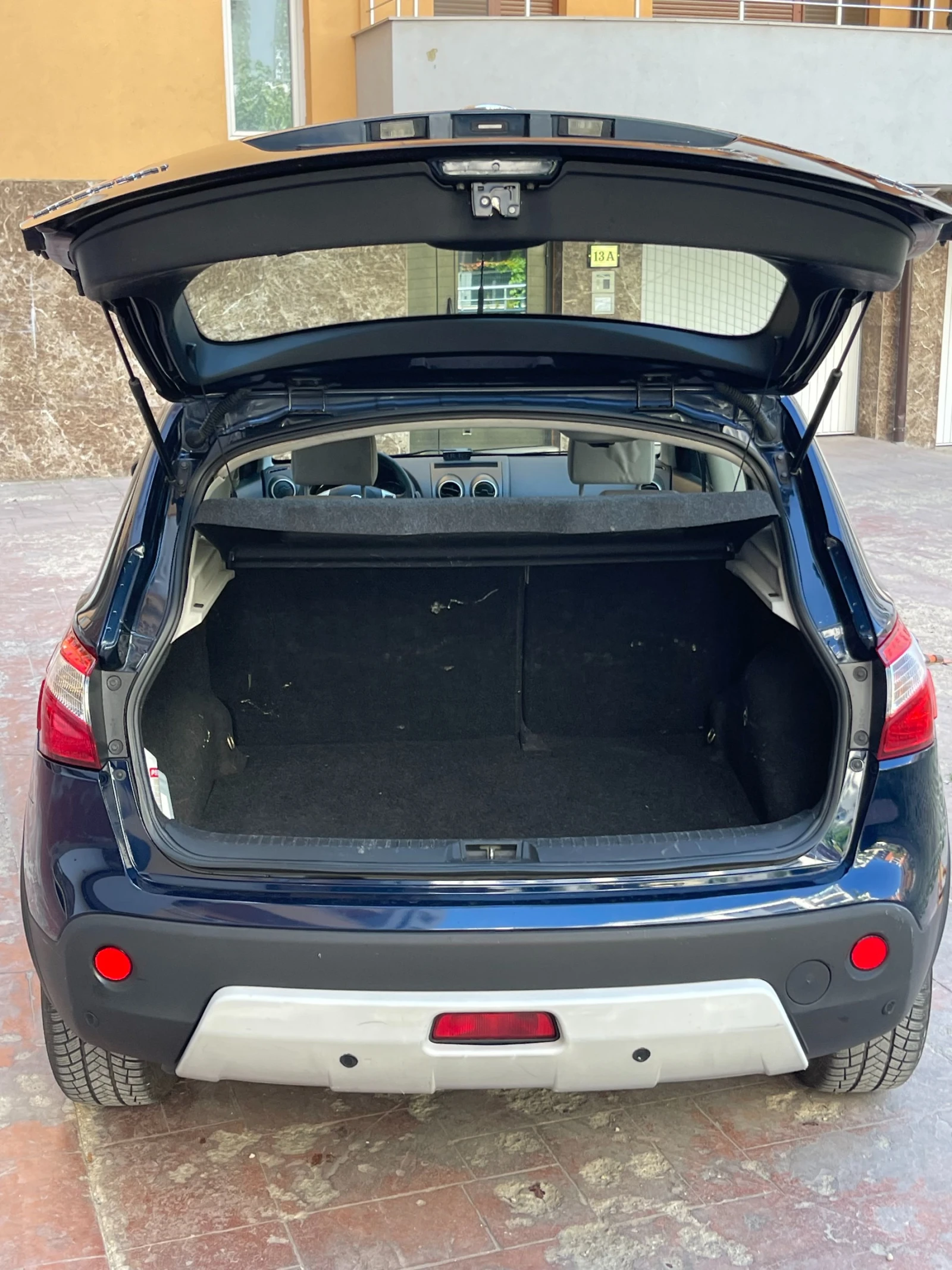 Nissan Qashqai 2.0 dci 4x4, снимка 12 - Автомобили и джипове - 54034150