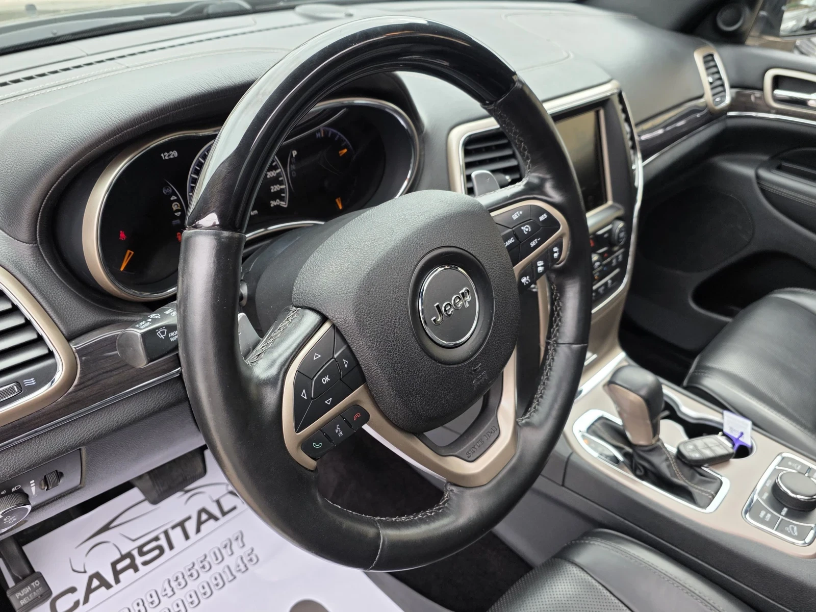 Jeep Grand cherokee OVERLAND= PANO= DISTRONIK, снимка 13 - Автомобили и джипове - 54038986