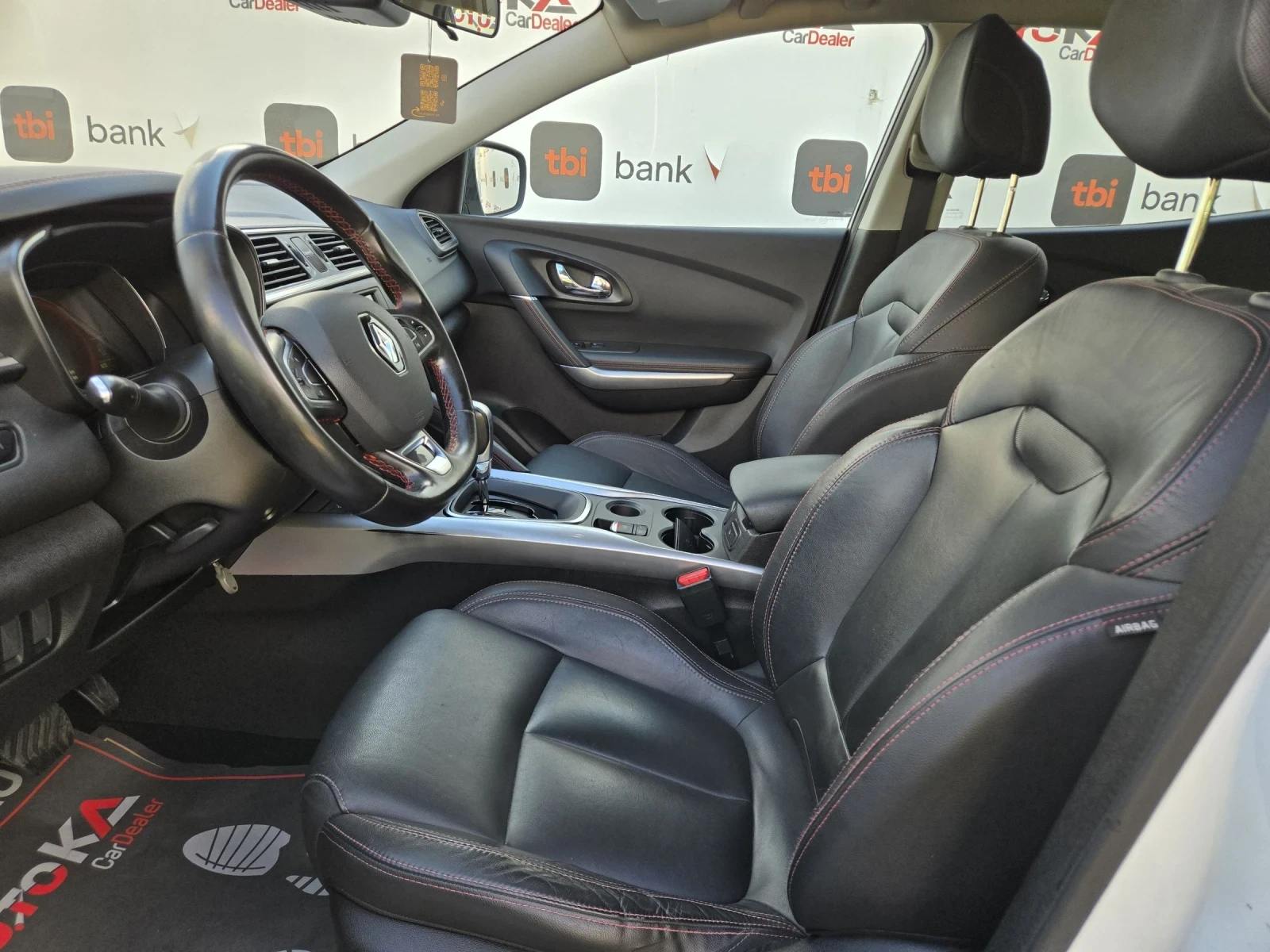 Renault Kadjar 1.5DCI-110кс= АВТОМАТ= HYPNOTIC= LED= CAMERA= ПОДГ, снимка 7 - Автомобили и джипове - 54597920
