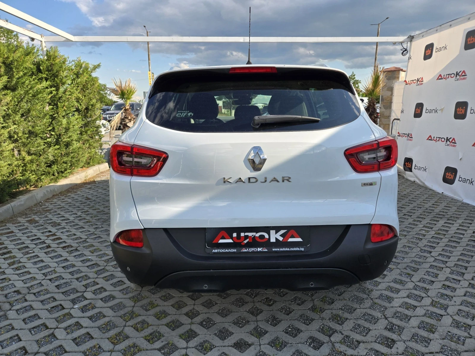 Renault Kadjar 1.5DCI-110кс= АВТОМАТ= HYPNOTIC= LED= CAMERA= ПОДГ, снимка 4 - Автомобили и джипове - 54597920