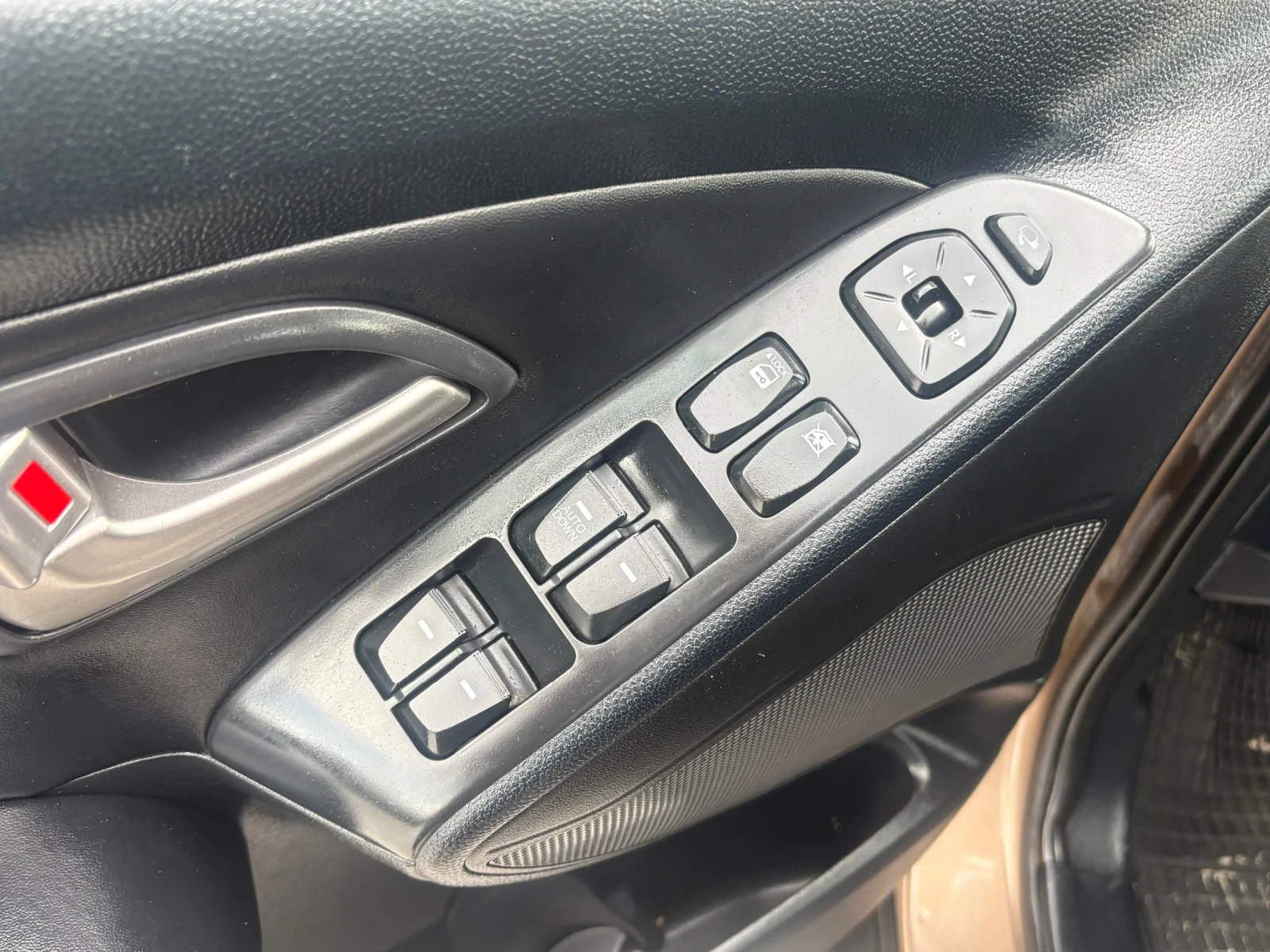 Hyundai IX35, снимка 5 - Автомобили и джипове - 54766224