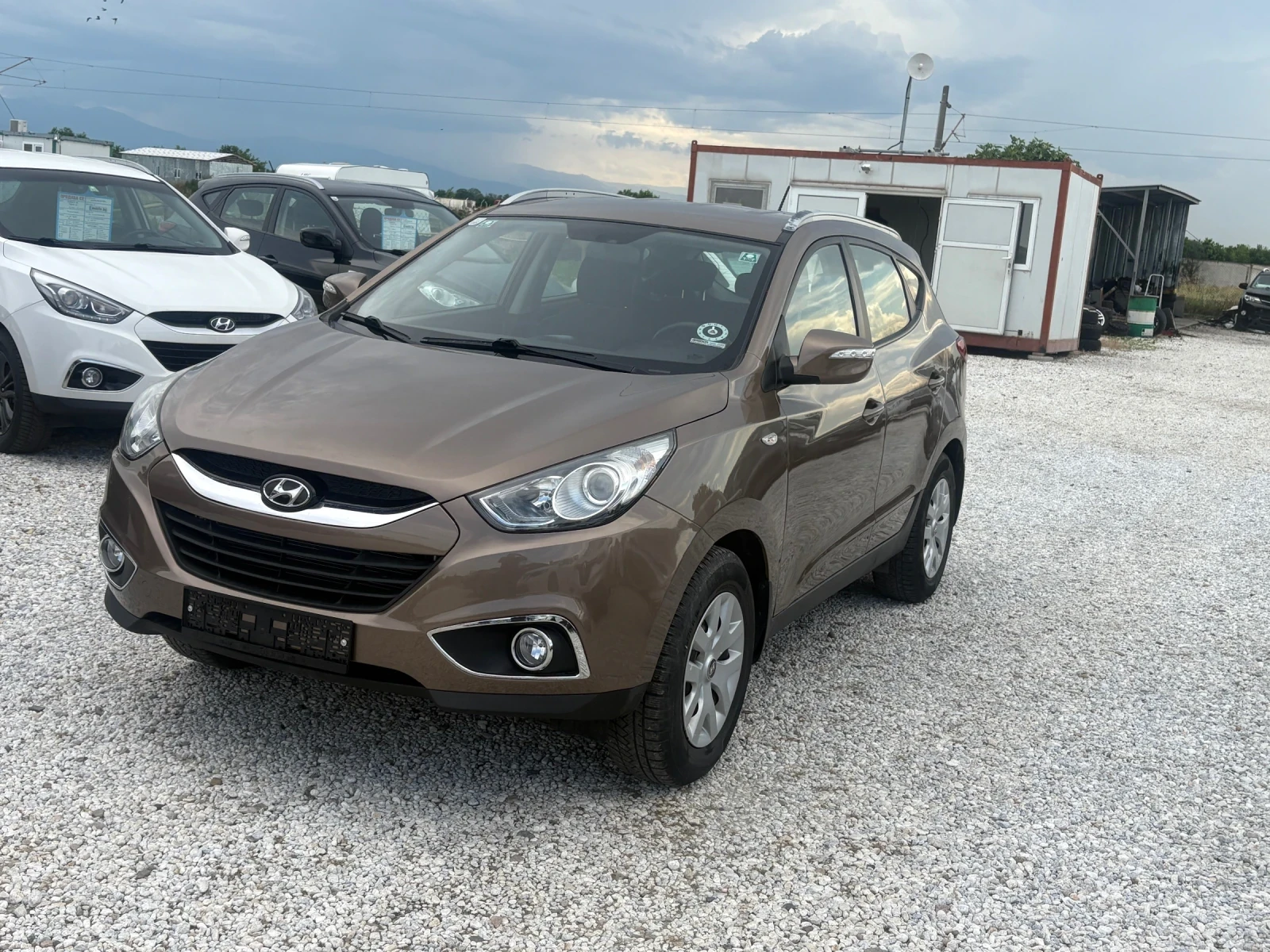 Hyundai IX35, снимка 2 - Автомобили и джипове - 54766224