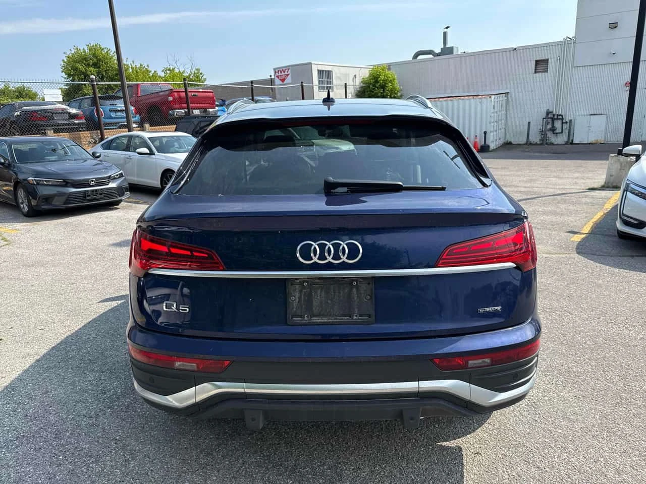 Audi Q5  Sportback/Progressiv/ДИСТРО/ОБДУХ/+ ГУМИ И ДЖАНТИ, снимка 5 - Автомобили и джипове - 54840878