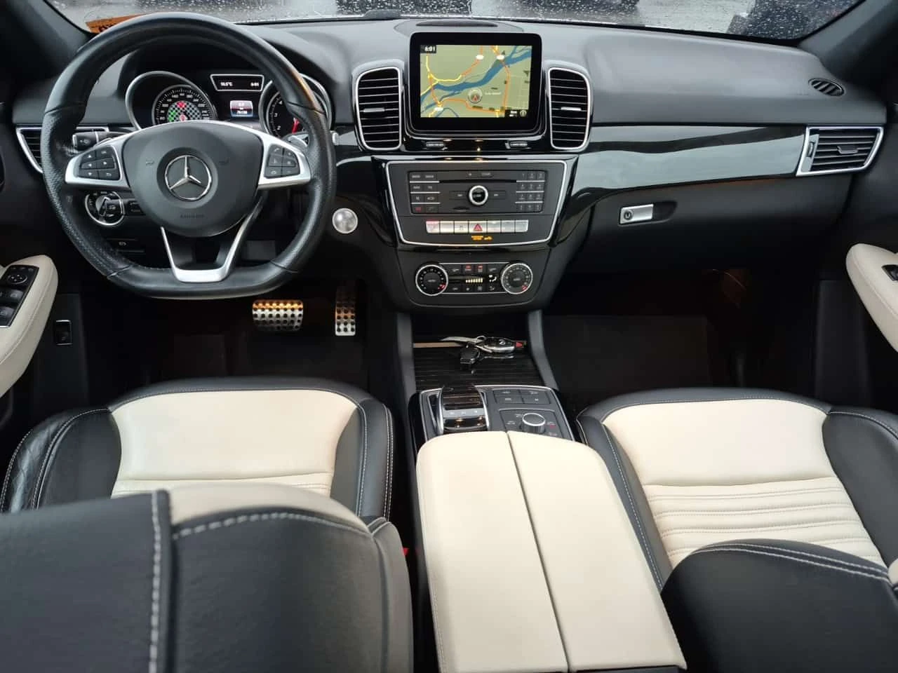 Mercedes-Benz GLE 450 AMG | DISTRONIC | HARMAN KARDON | ПОДГРЕВ | ПАНОРАМА |, снимка 11 - Автомобили и джипове - 55309356