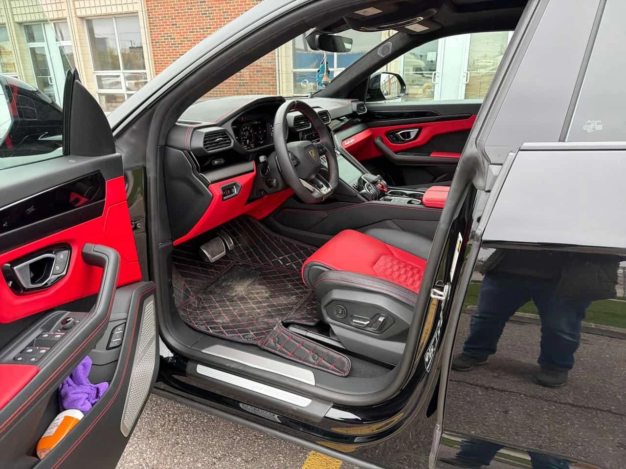 Lamborghini Urus * CARFAX * ВТОРИ КОМПЛЕКТ ДЖАНТИ С ГУМИ, снимка 5 - Автомобили и джипове - 55691286