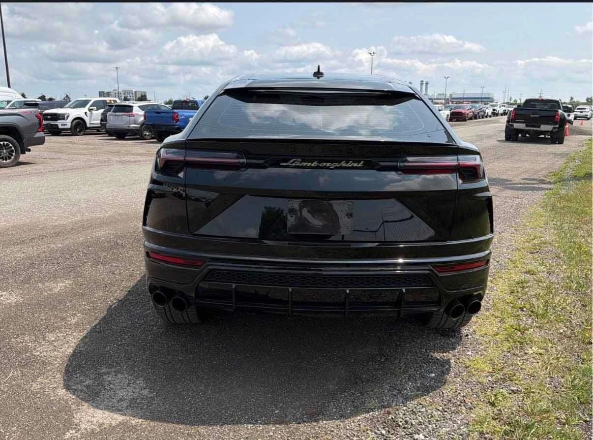 Lamborghini Urus * CARFAX * ВТОРИ КОМПЛЕКТ ДЖАНТИ С ГУМИ, снимка 4 - Автомобили и джипове - 55691286