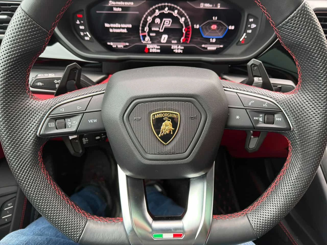 Lamborghini Urus * CARFAX * ВТОРИ КОМПЛЕКТ ДЖАНТИ С ГУМИ, снимка 15 - Автомобили и джипове - 55691286