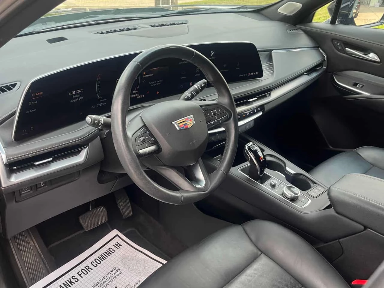Cadillac XT4 * AWD Premium Luxury* АВТОКРЕДИТ БЕЗ ПЪРВОНАЧАЛНА*, снимка 5 - Автомобили и джипове - 56162134