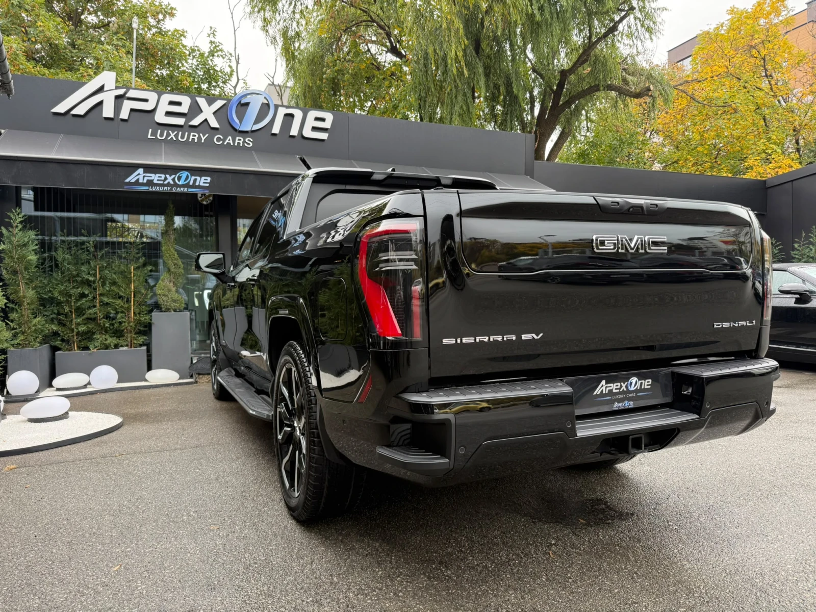 Gmc Sierra EV DENALI/210kWh/BOSE/CRABWALK, снимка 13 - Автомобили и джипове - 56718806