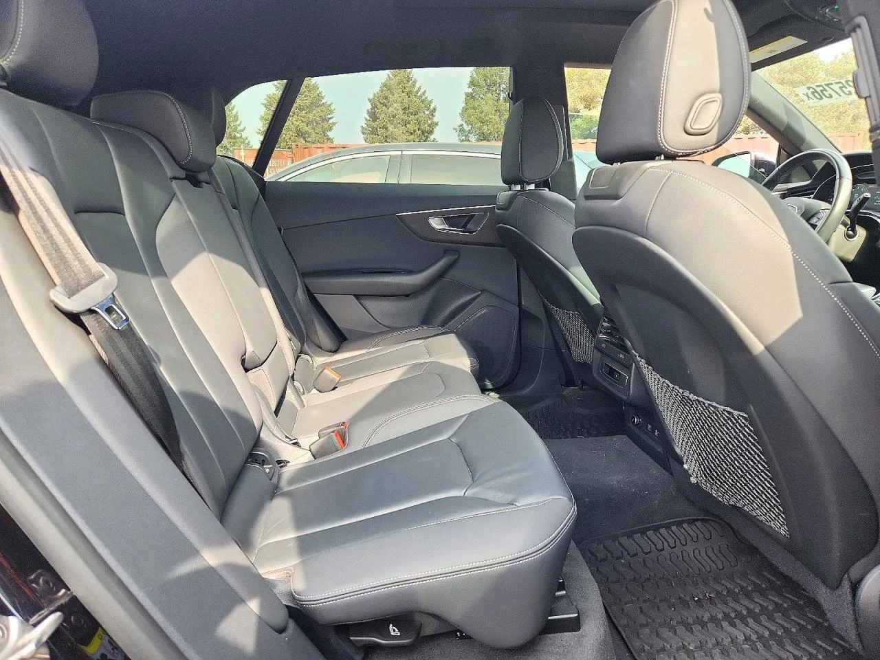 Audi Q8 3.0l Premium, снимка 10 - Автомобили и джипове - 56746794
