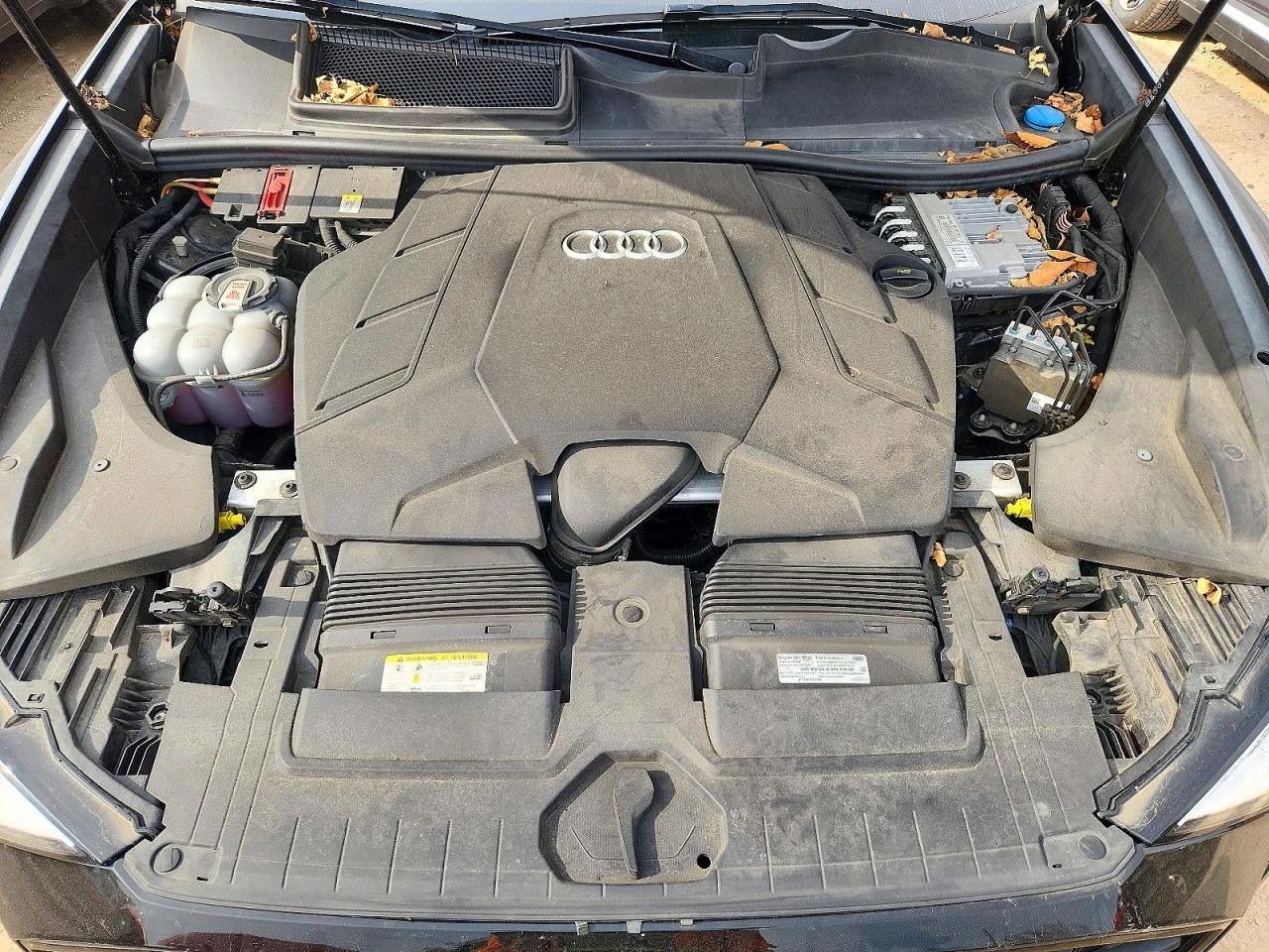 Audi Q8 3.0l Premium, снимка 11 - Автомобили и джипове - 56746794