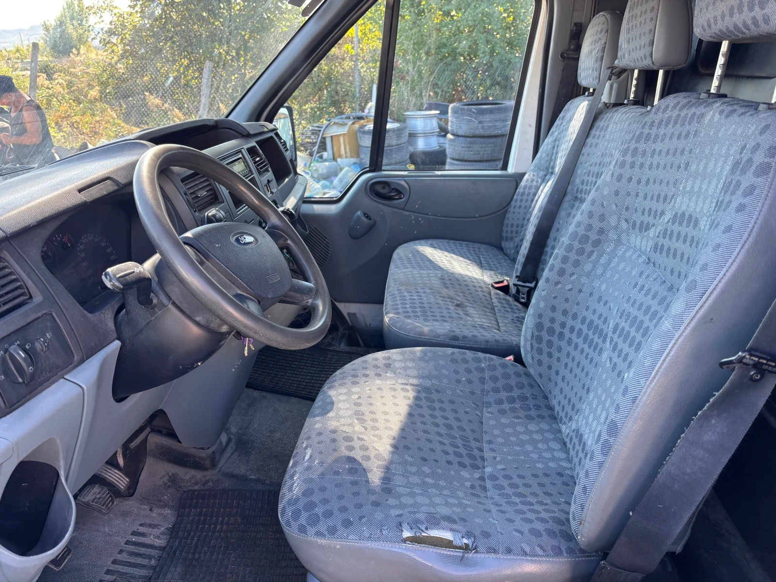 Ford Transit 2.2  - изображение 8