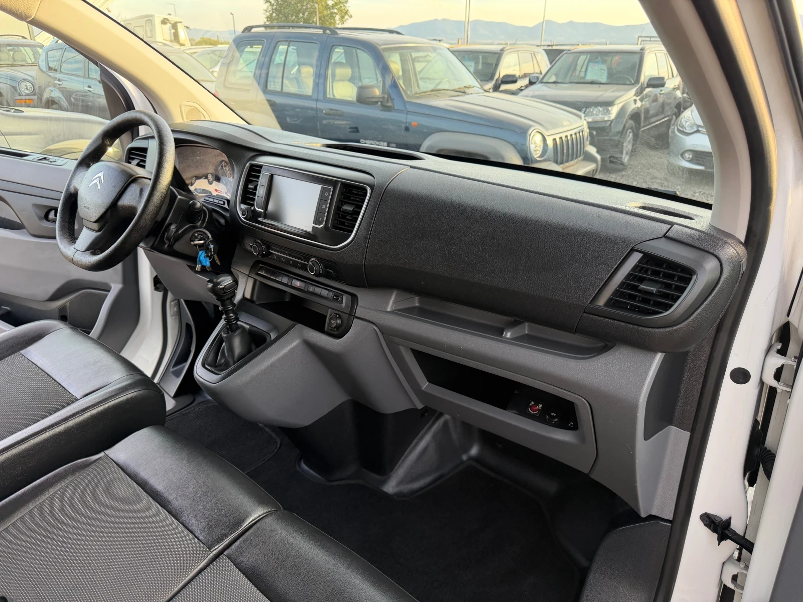 Citroen Jumpy, снимка 12 - Бусове и автобуси - 56416994