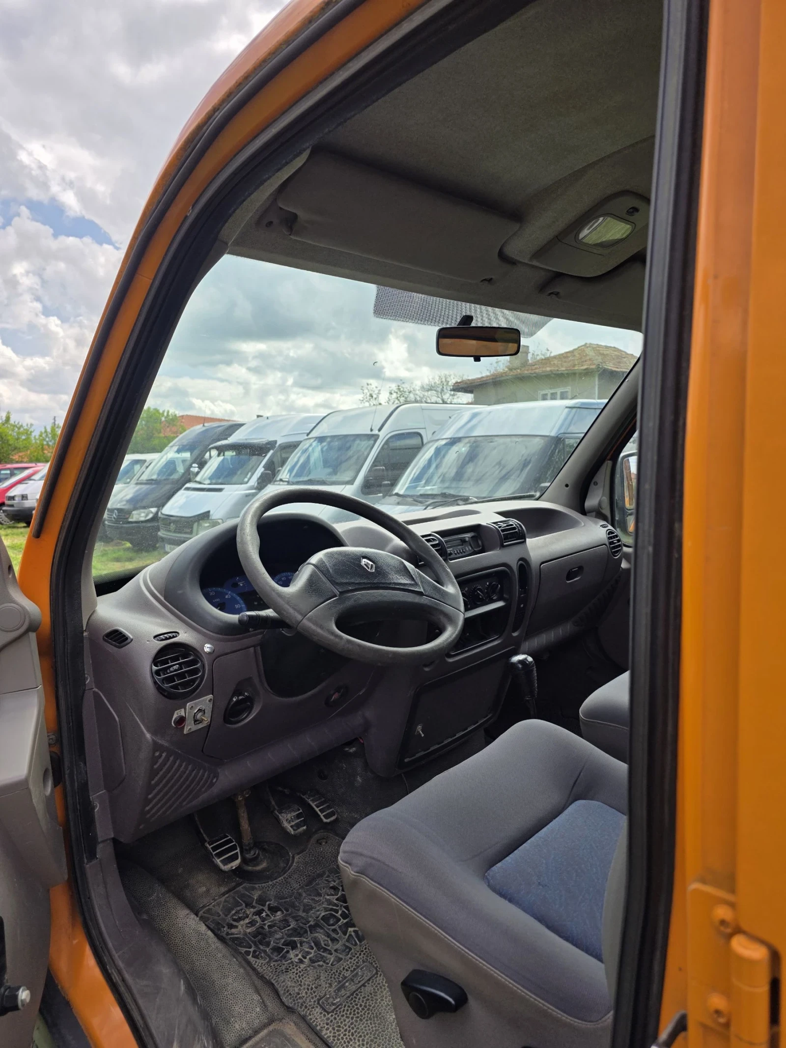 Renault Mascott  - изображение 7