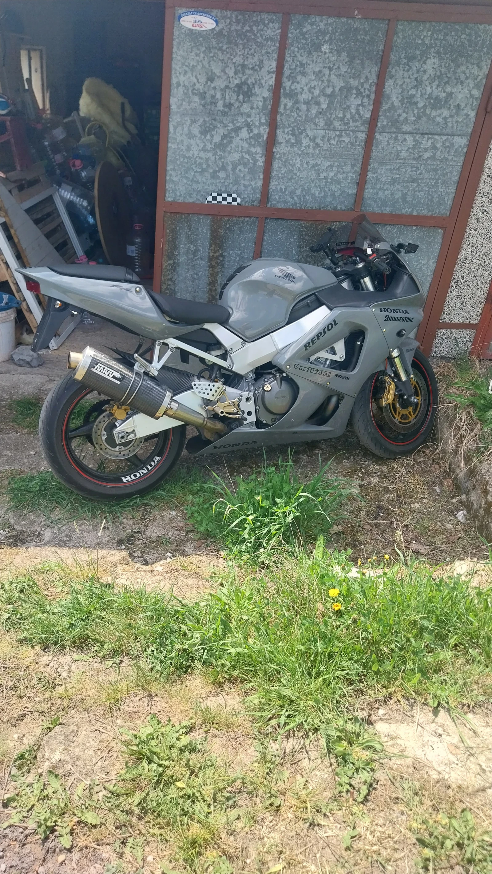 Honda Cbr 929 - изображение 2