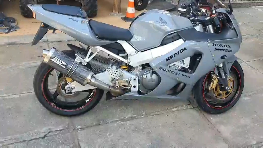 Honda Cbr 929 - изображение 8