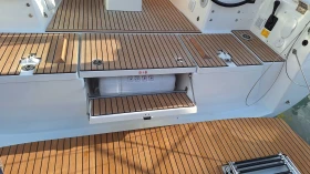 Ветроходна лодка Beneteau Oceanis 37, снимка 3