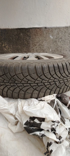 Гуми с джанти Goodyear 175/65R15, снимка 3