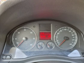 VW Golf 1.9TDi Автомат, снимка 15