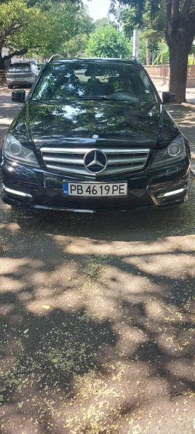     Mercedes-Benz C 220  