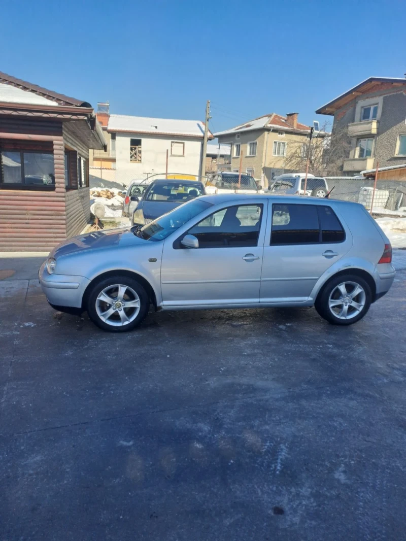 VW Golf, снимка 3 - Автомобили и джипове - 48742098