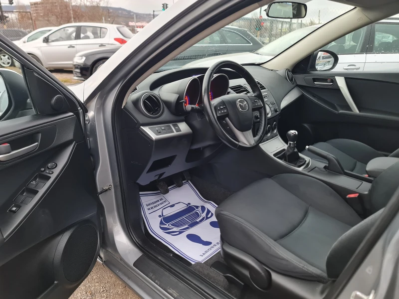 Mazda 3 1.6d/115hp, снимка 6 - Автомобили и джипове - 49535442