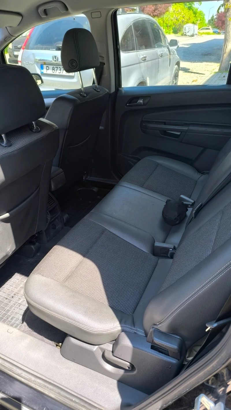 Opel Zafira, снимка 11 - Автомобили и джипове - 52889407
