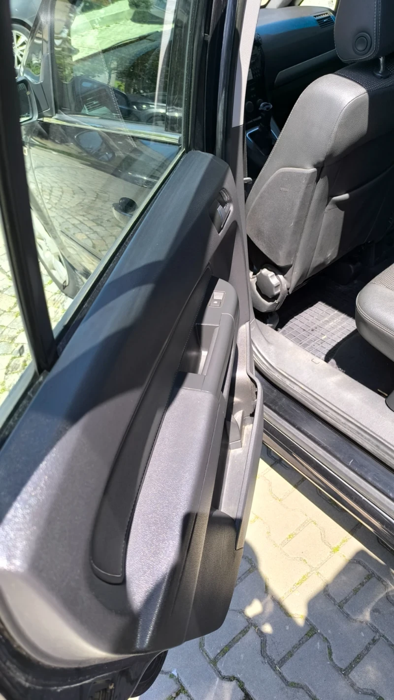 Opel Zafira, снимка 12 - Автомобили и джипове - 52889407