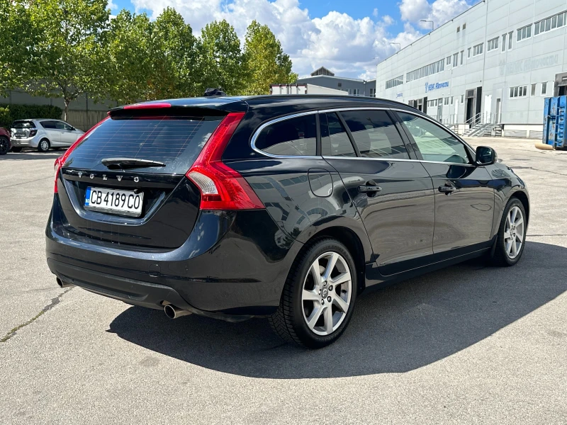 Volvo V60 2.4d 215 к.с., снимка 4 - Автомобили и джипове - 51723614