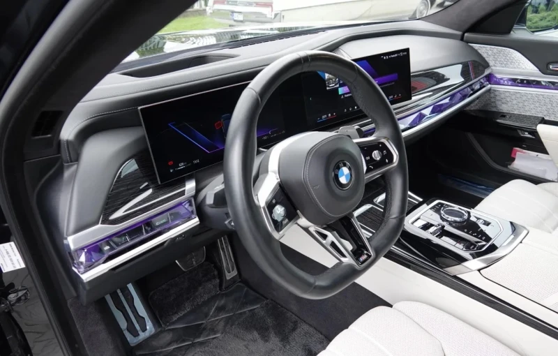 BMW 740 M-Sport xDrive, Massage, B/W, снимка 6 - Автомобили и джипове - 52187717