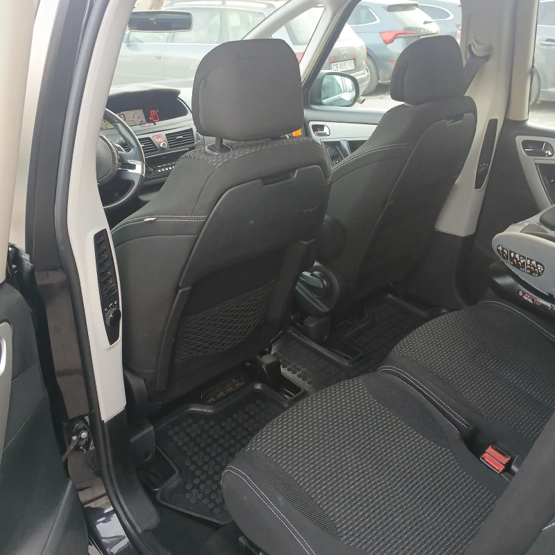 Citroen C4 Picasso, снимка 13 - Автомобили и джипове - 52947026