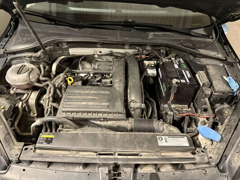 VW Golf, снимка 10 - Автомобили и джипове - 53109137