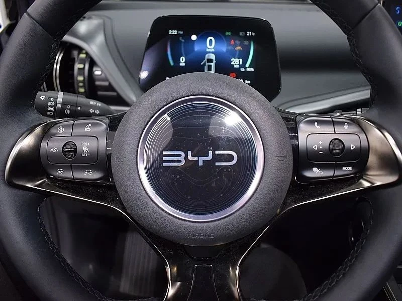 BYD Atto3, снимка 8 - Автомобили и джипове - 56718762