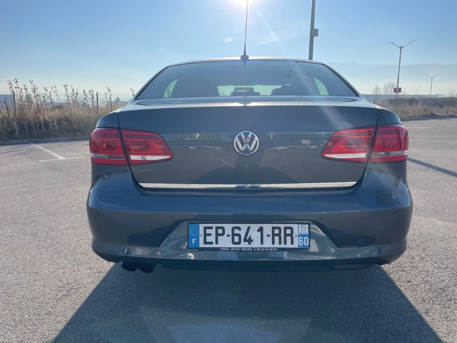 VW Passat 2.0TDI-NAVI-177-AUTOMATIC  - изображение 8