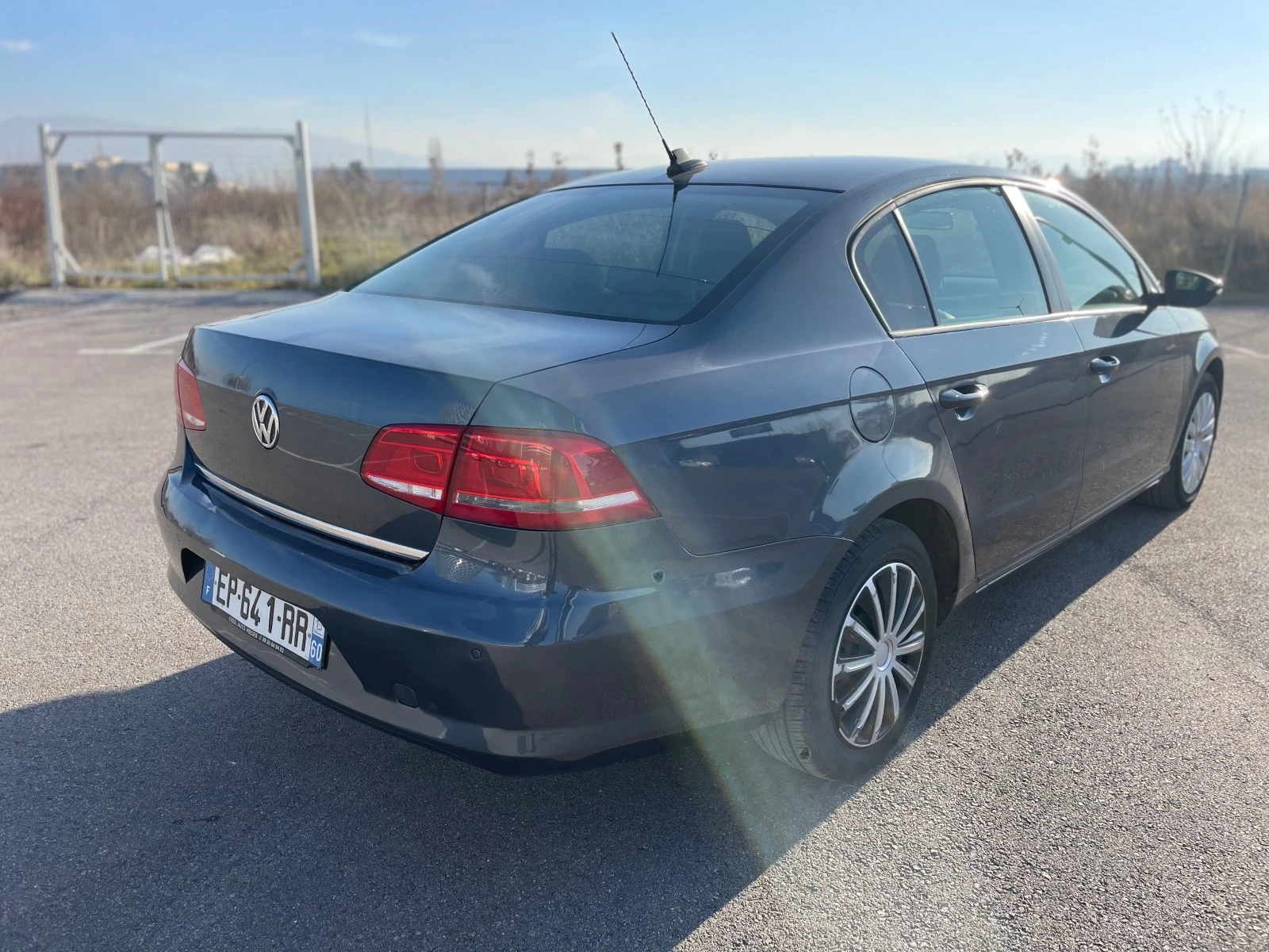 VW Passat 2.0TDI-NAVI-177-AUTOMATIC  - изображение 7